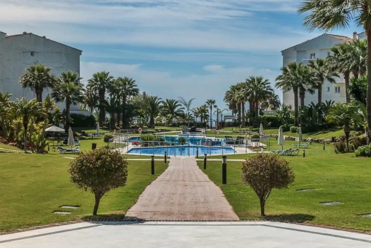 Beachfront Apartment In Puerto Banus, Playa Rocio Marbella