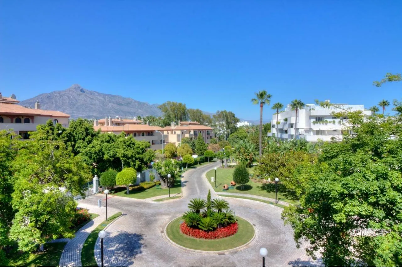 Beachfront Apartment In Puerto Banus, Playa Rocio Marbella